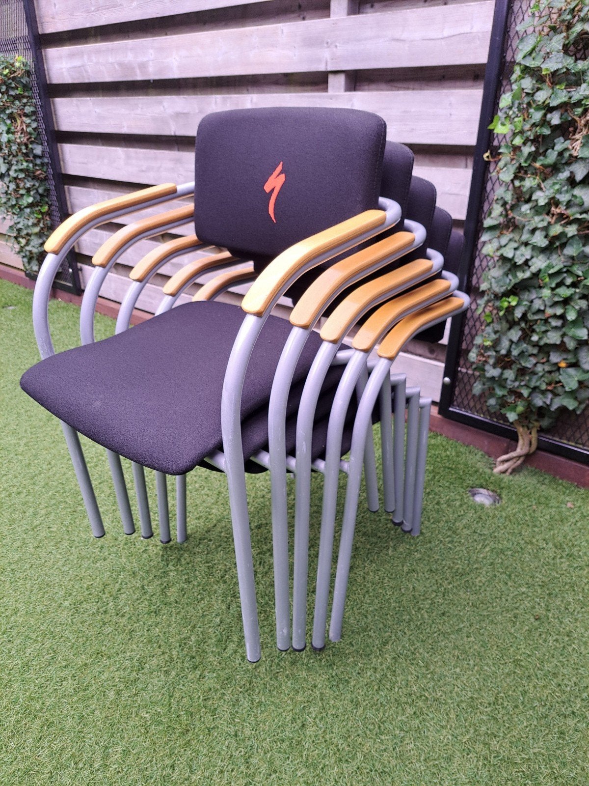 LANDE STOELEN/VERGADERSTOELEN, Huis en Inrichting, Ophalen, Gebruikt, Hout, Zwart