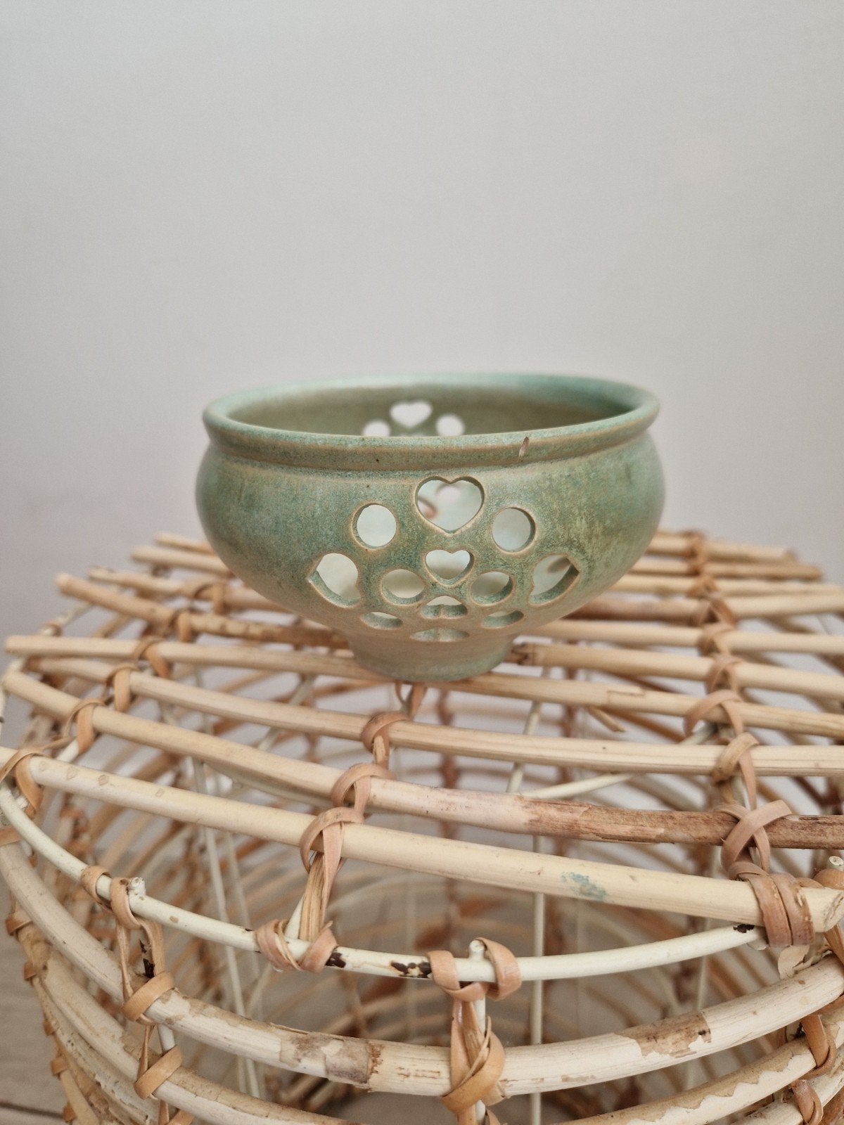 Vintage pottery handmade schaaltje bakje groen, Ophalen of Verzenden, Zo goed als nieuw, Rond, Glas