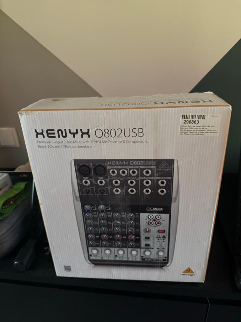 Behringer xenyx q802usb in nieuw staat, Muziek en Instrumenten, Mengpanelen, Ophalen, Zo goed als nieuw