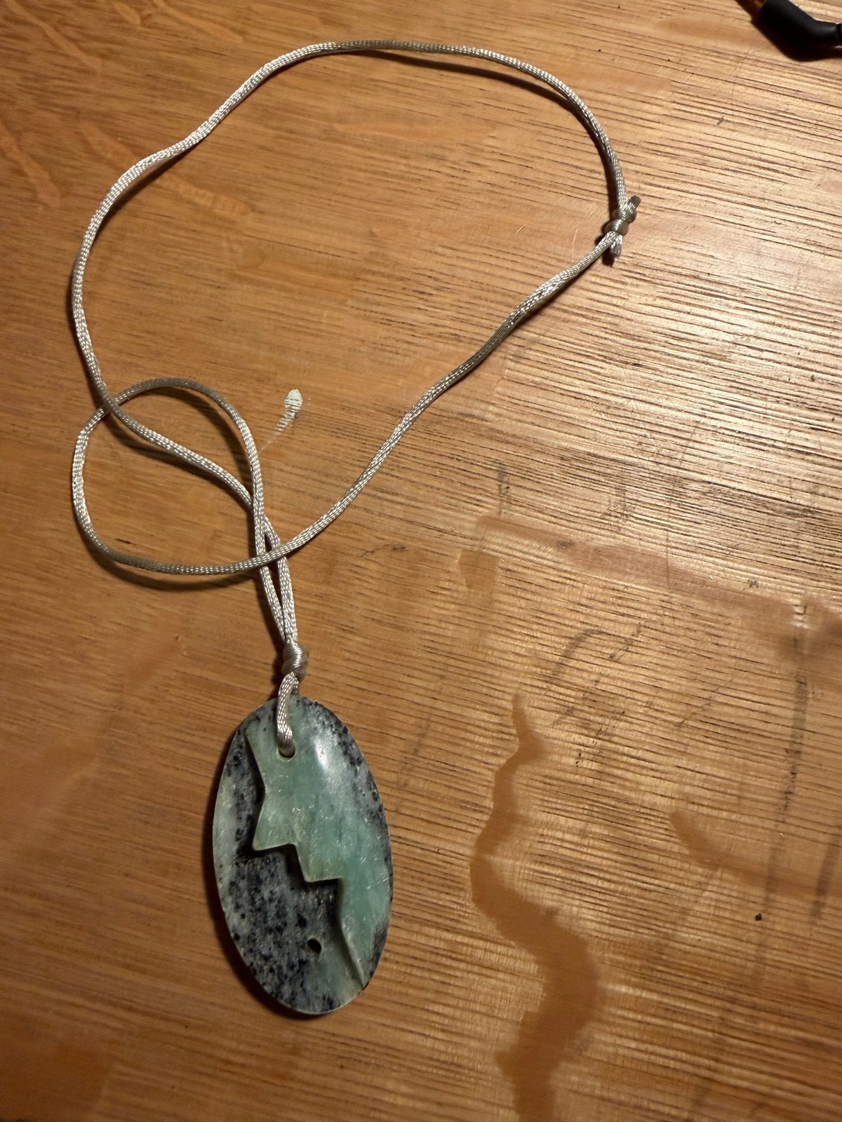 Handgemaakte ketting met unieke steen hanger, Met hanger, Nieuw, Ophalen of Verzenden, Steen of Mineraal