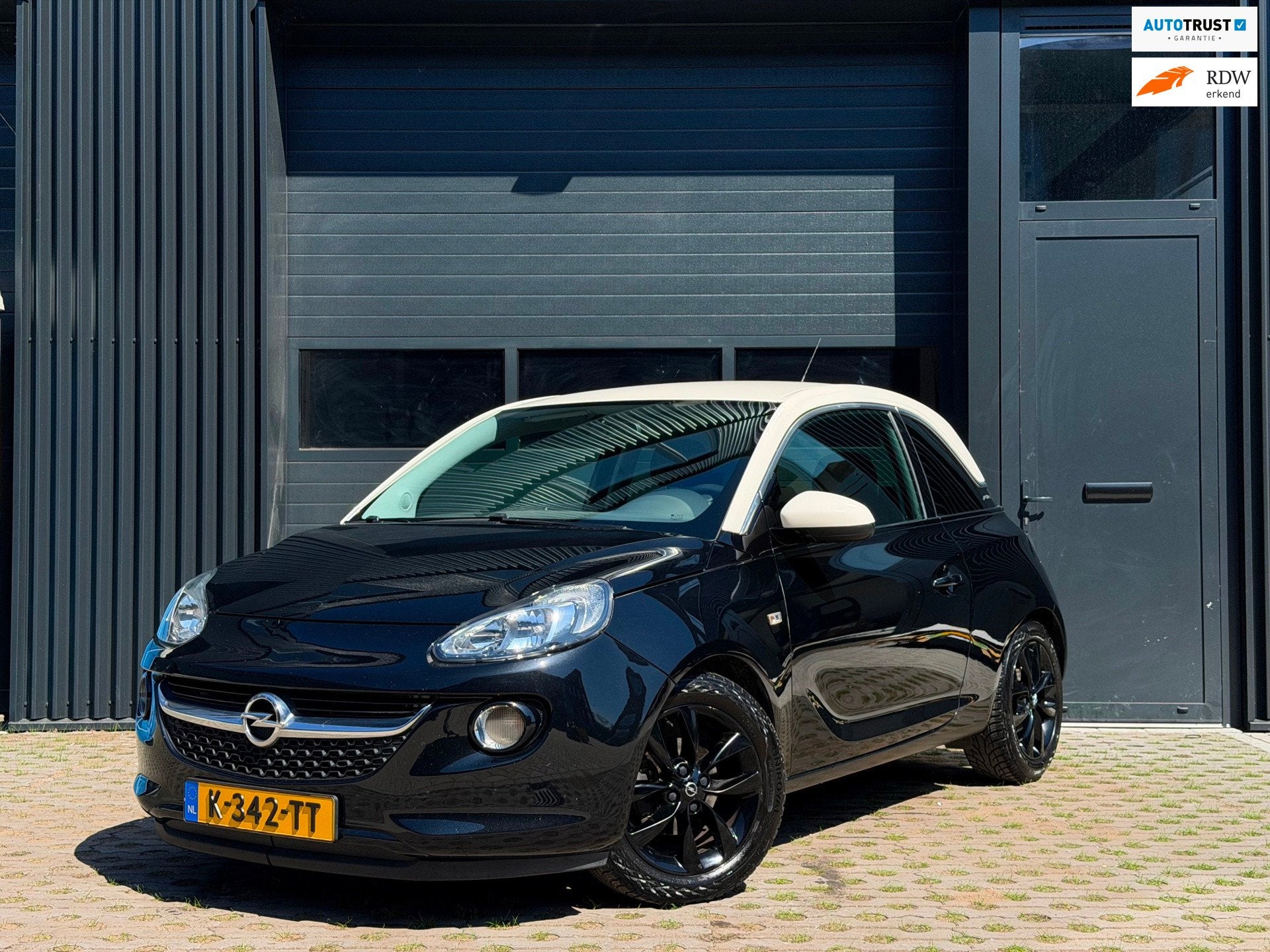Opel ADAM 1.4 Glam | Carplay | Stuurverwarming | Parkeersens, Auto's, Voorwielaandrijving, Gebruikt, 4 cilinders, 4 stoelen
