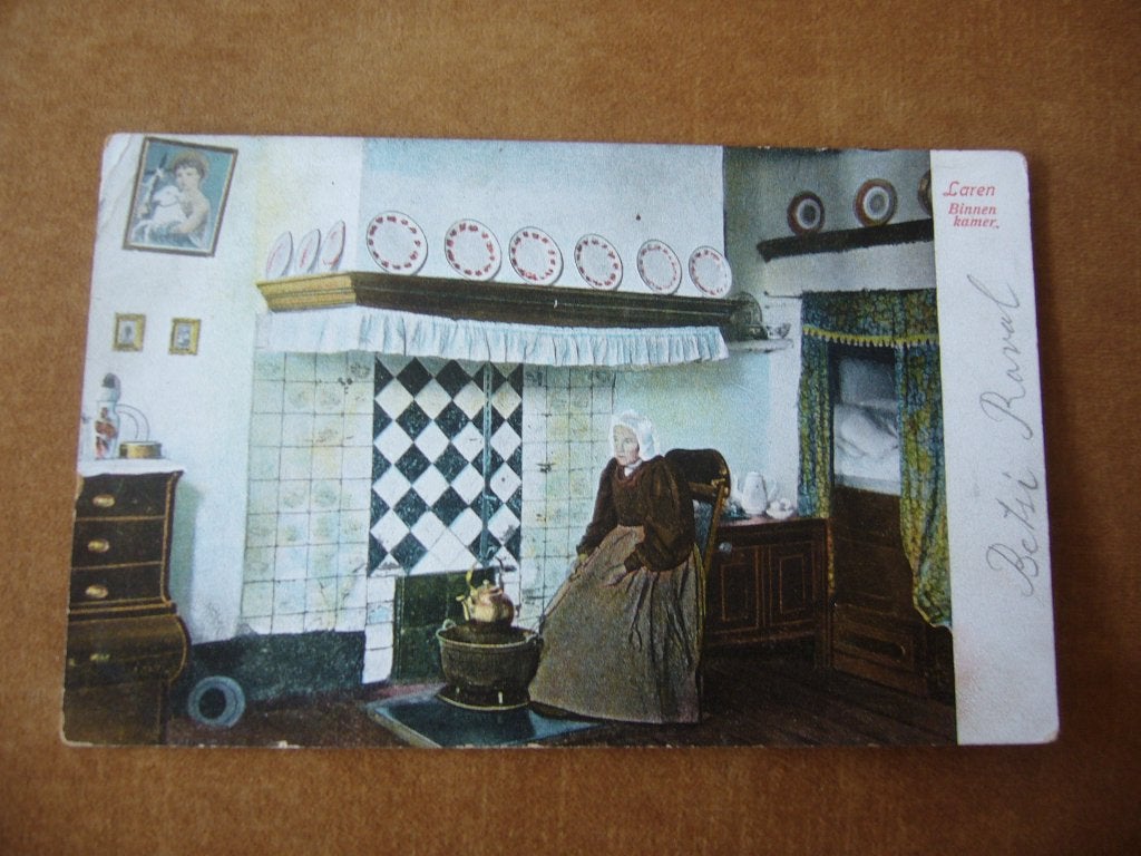 LAREN  =  BINNENKAMER BRIEFKAART  1909, Verzamelen, Ophalen of Verzenden, Voor 1920, Gelopen, Noord-Holland