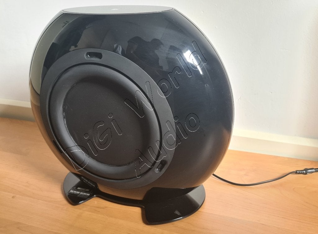 KEF HTB2SE subwoofer zwart, Subwoofer, Ophalen of Verzenden, Zo goed als nieuw, Geschikt voor surround/home cinema