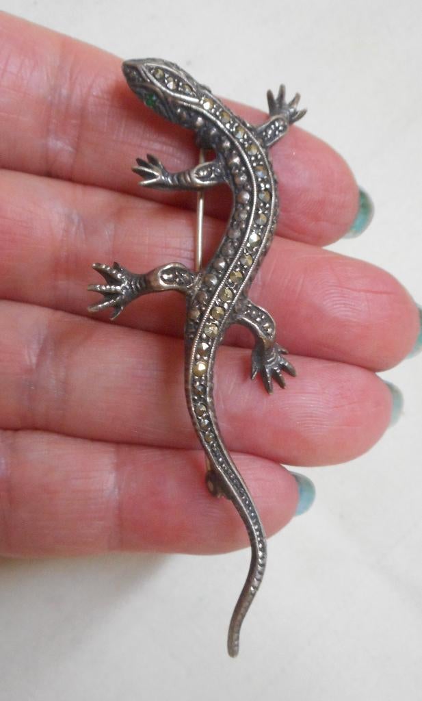 Zilveren vintage salamander broche met markasiet nr.1959
