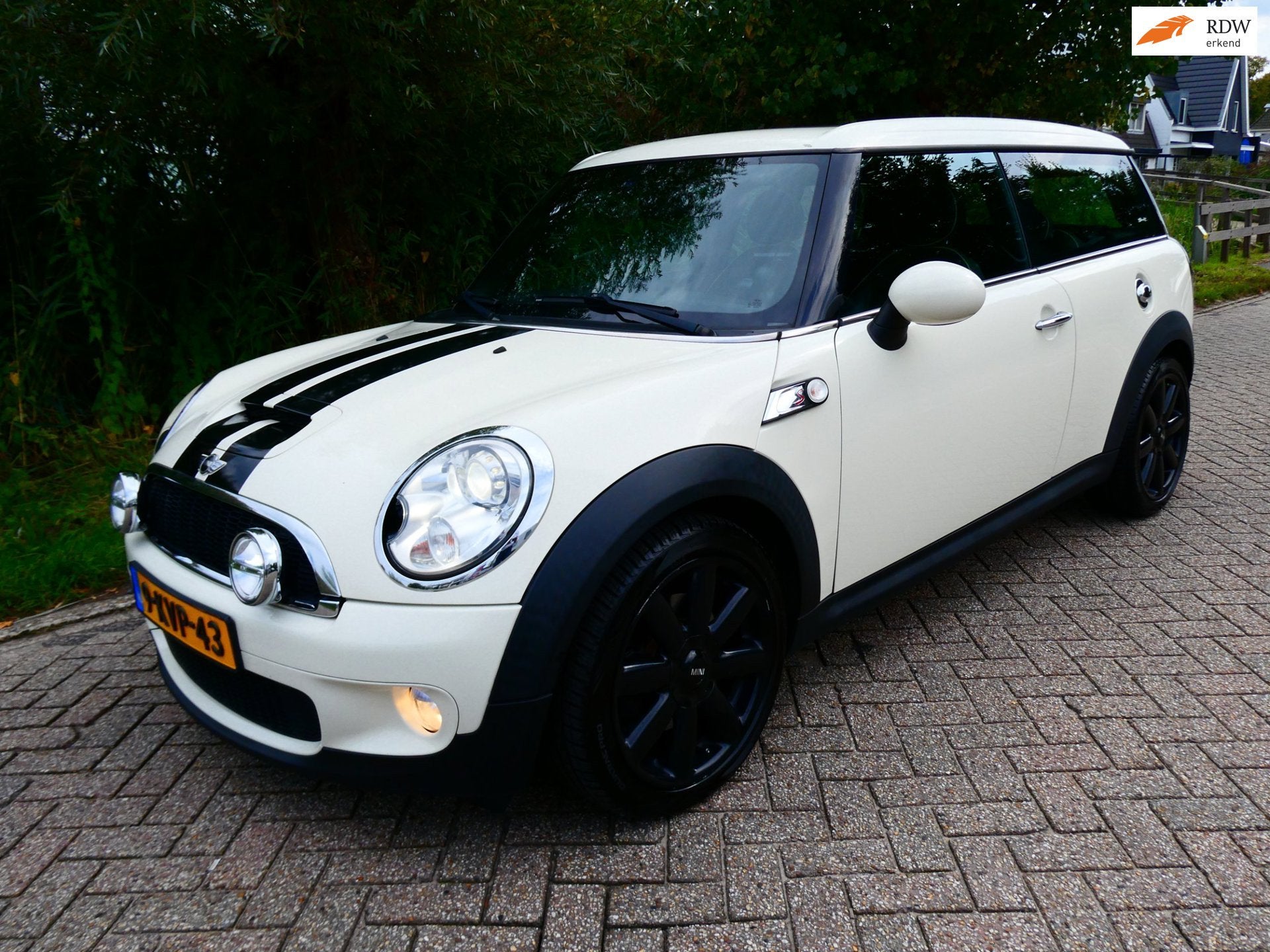 Mini Clubman 1.6 Cooper S Automaat 174pk Clima Leder Schuifd, Auto's, Euro 5, Gebruikt, 4 cilinders, 4 stoelen