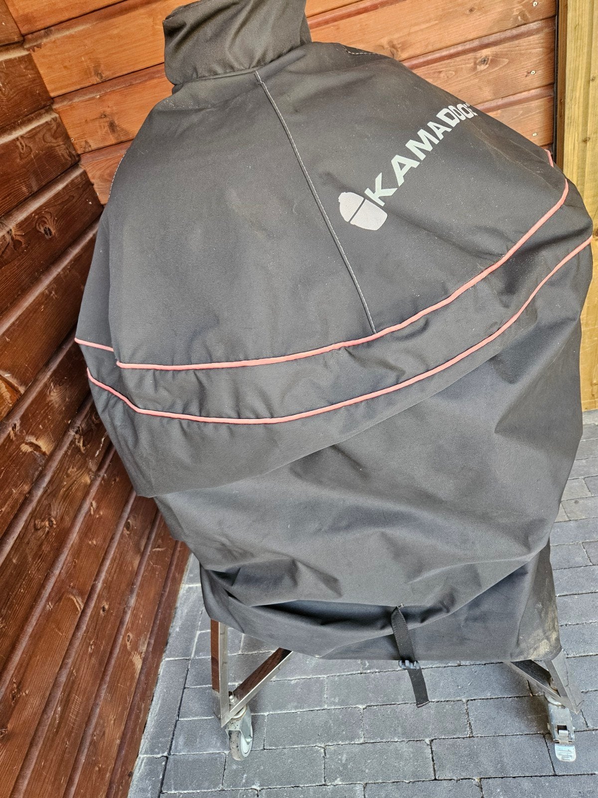 Tarrington House Kamado BBQ met onderstel en zijtafels, Ophalen, Gebruikt, Tarrington House