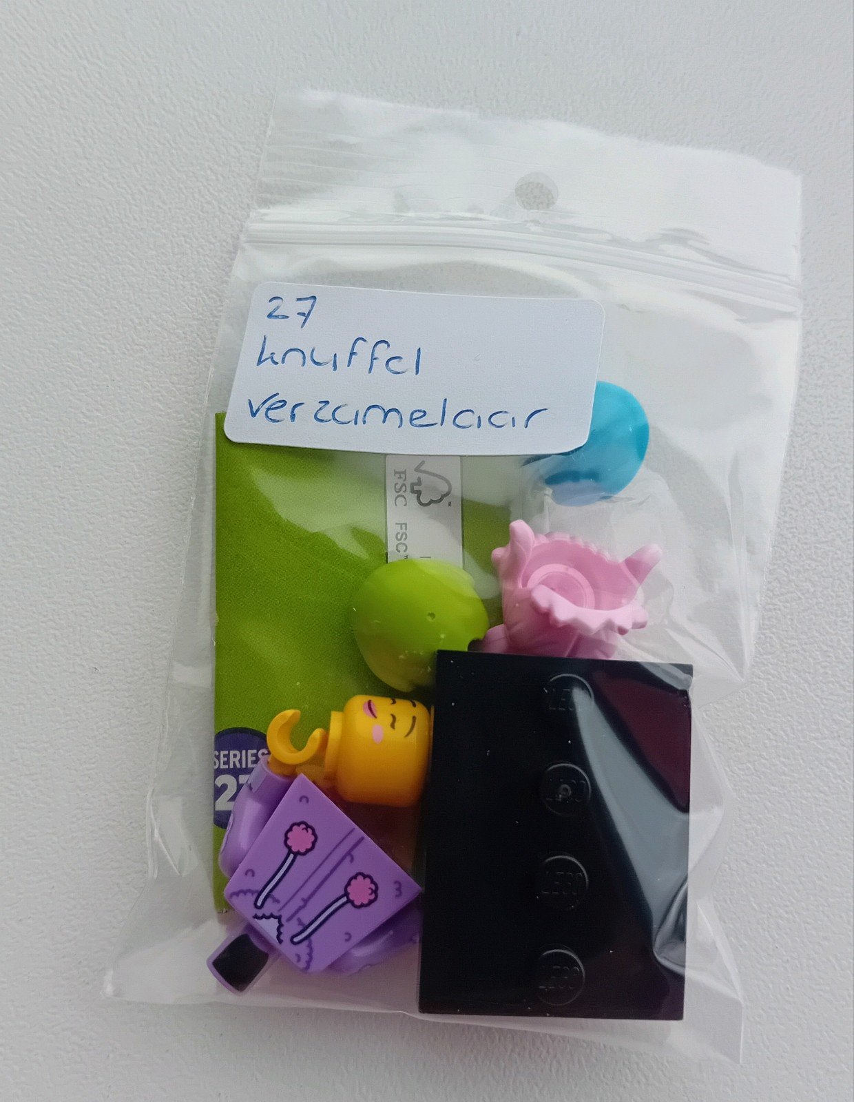 Lego minifiguur knuffelverzamelaar nieuw, CMF 27, Lego, Nieuw, Ophalen of Verzenden, Minifiguur