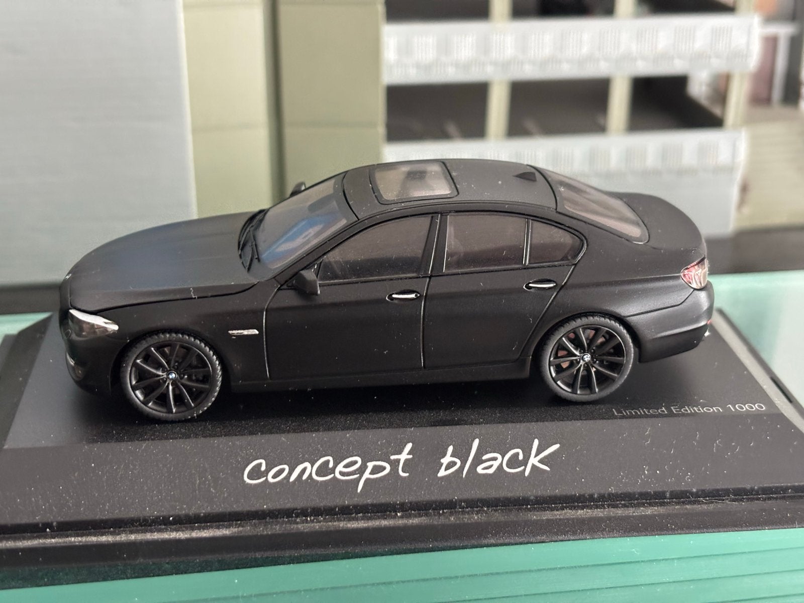 Schuco 1/43 BMW 550i F10 "Concept Black" L.E. 1.000 st., Ophalen of Verzenden, Zo goed als nieuw, Auto