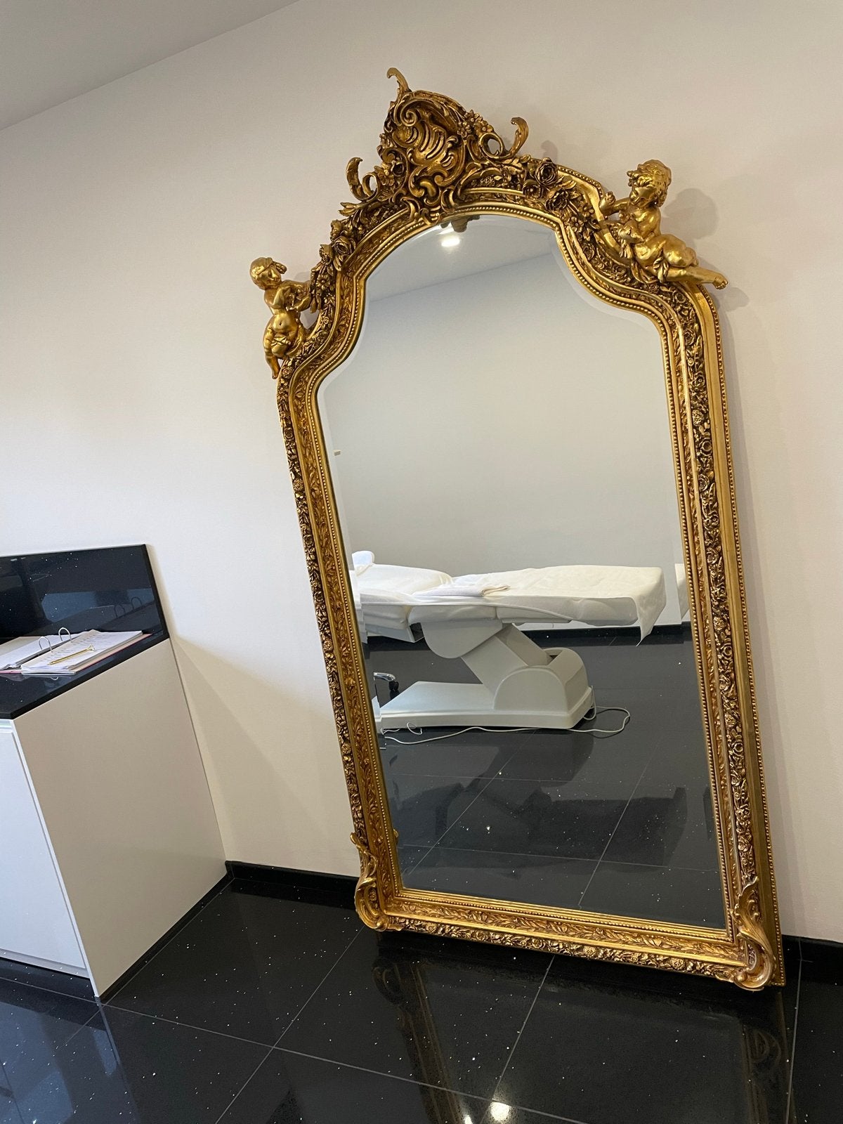 Grote Antieke Gouden Spiegel met engelen, Ophalen, Rechthoekig, 100 tot 150 cm, 150 tot 200 cm