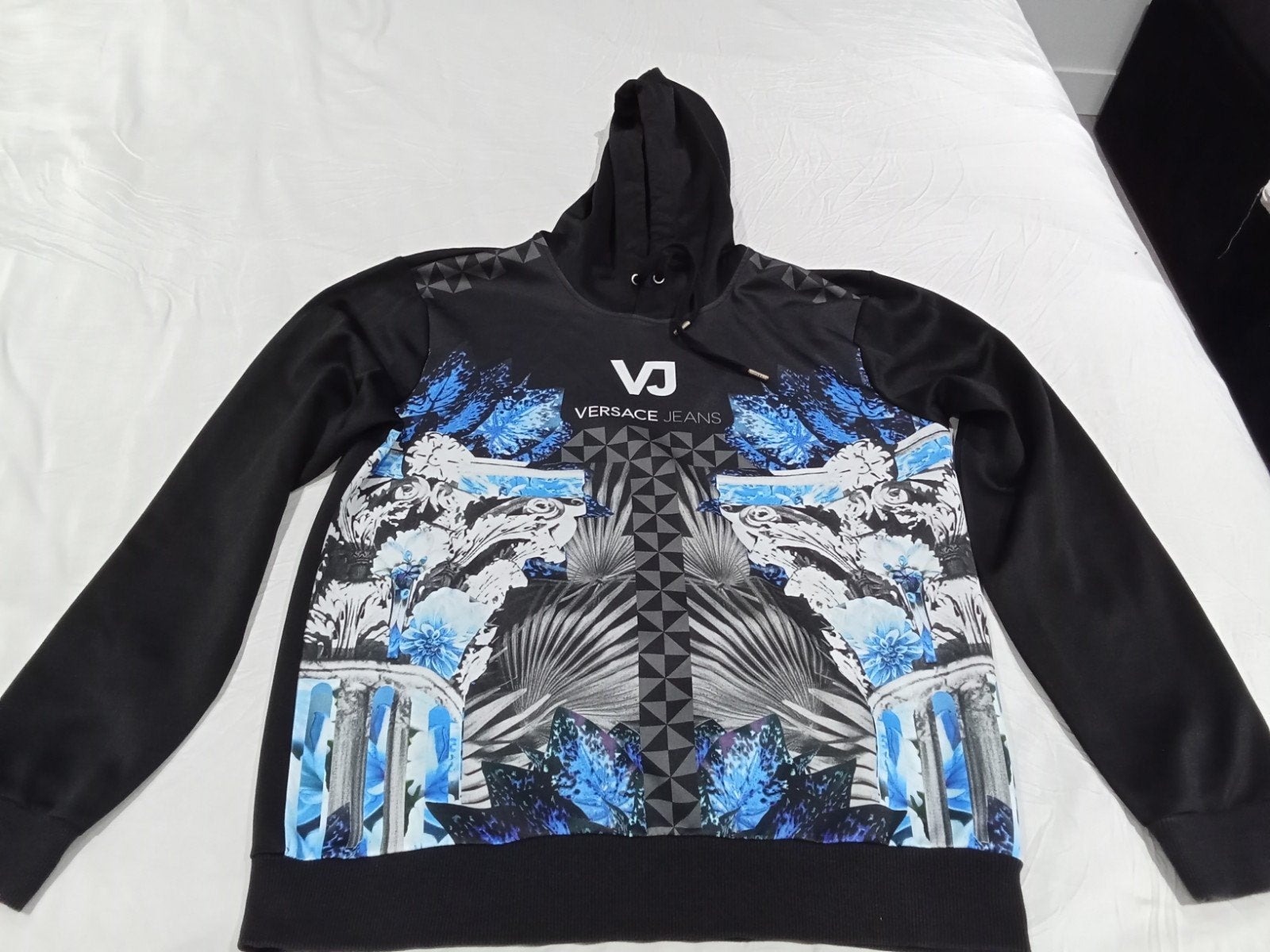 Versace jeans hoodie maat l, Kleding | Heren, Maat 52/54 (L), Zwart, Ophalen of Verzenden, Gedragen