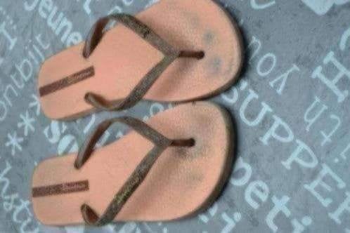 35 slippers ipanema, Kinderen en Baby's, Gebruikt, Meisje, Overige typen, Ophalen of Verzenden