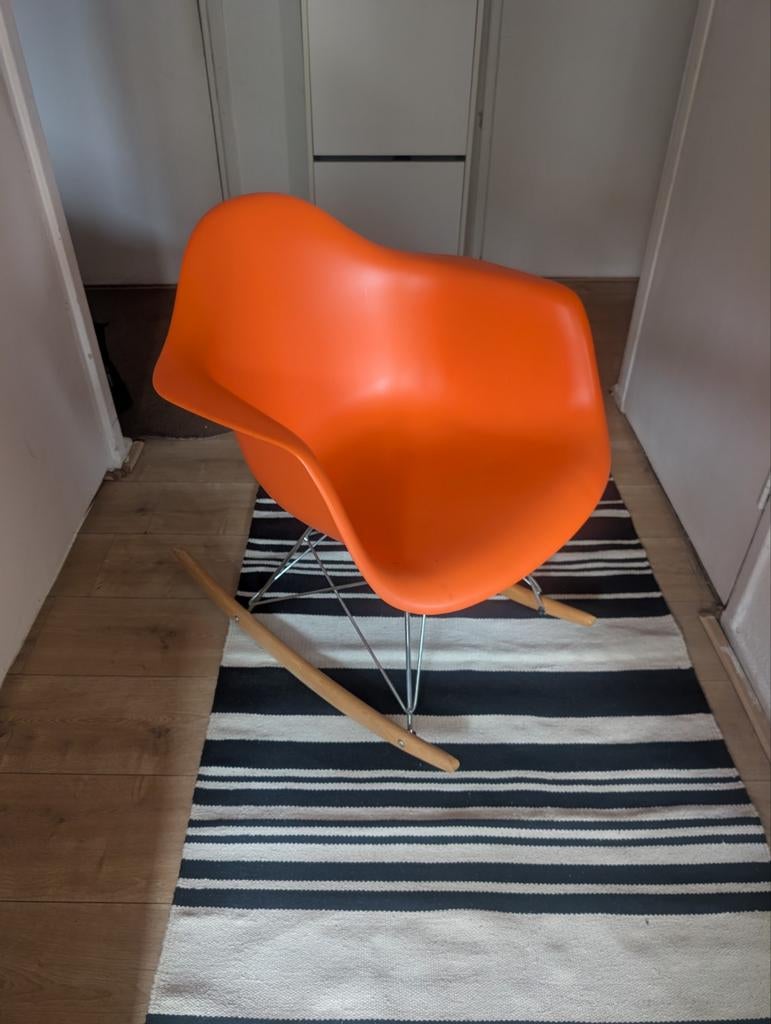 leuke oranje kunststof schommelstoel, Ophalen, Kunststof, Gebruikt, Overige kleuren