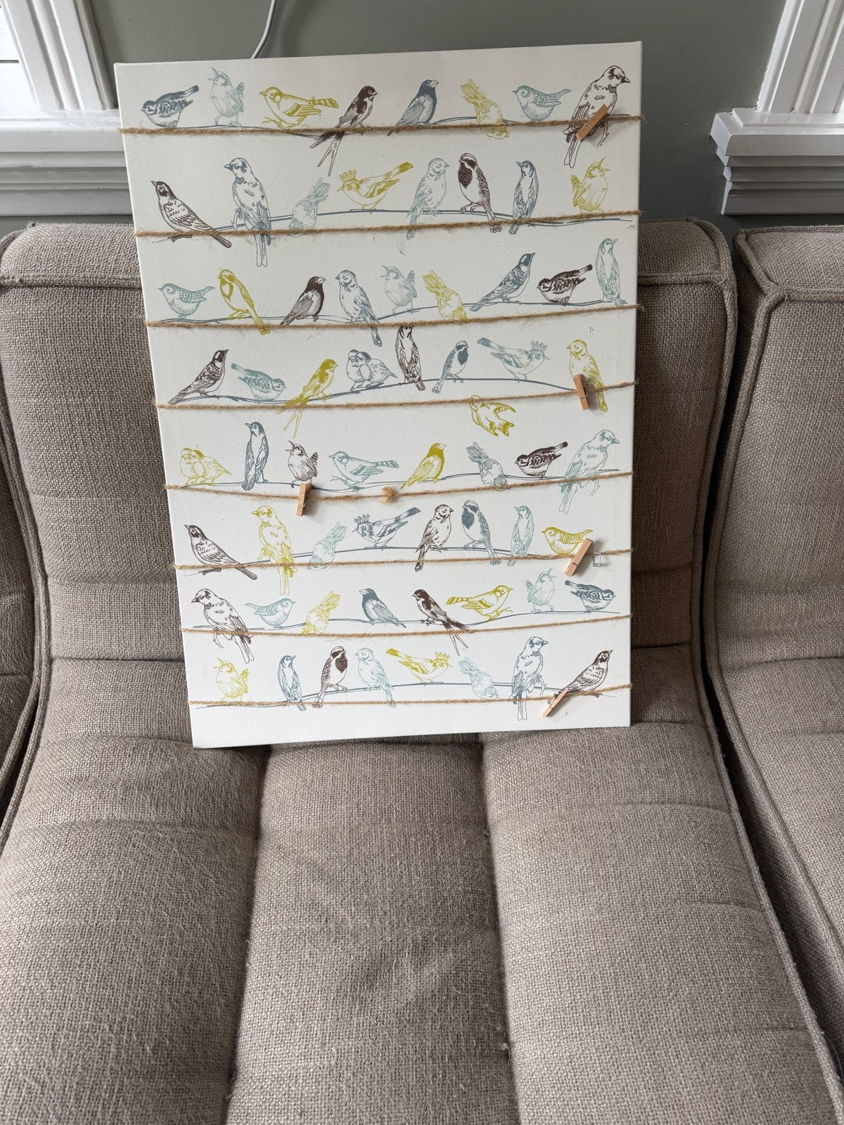 Decoratieve kaarthouder met vogelmotief, Ophalen, Hout, Gebruikt, Meerkleurig