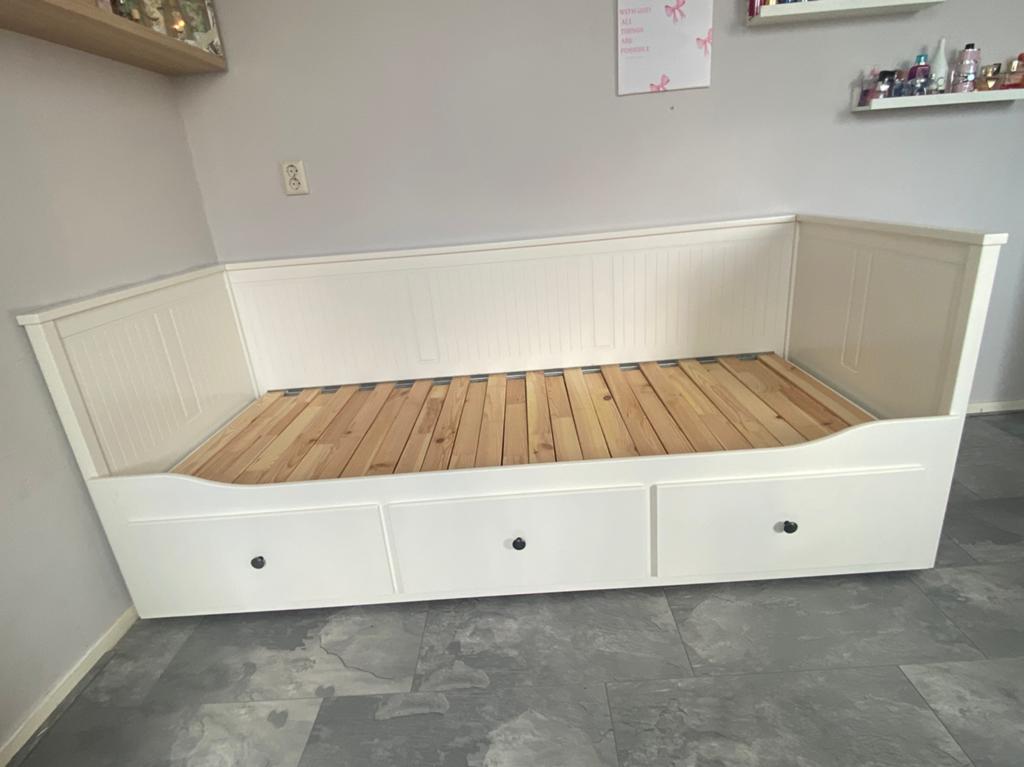 Ikea Hemnes bed, Huis en Inrichting, Slaapkamer | Bedden, Zo goed als nieuw, Tweepersoons, 80 cm, 200 cm, Hout, Wit, Verstelbaar