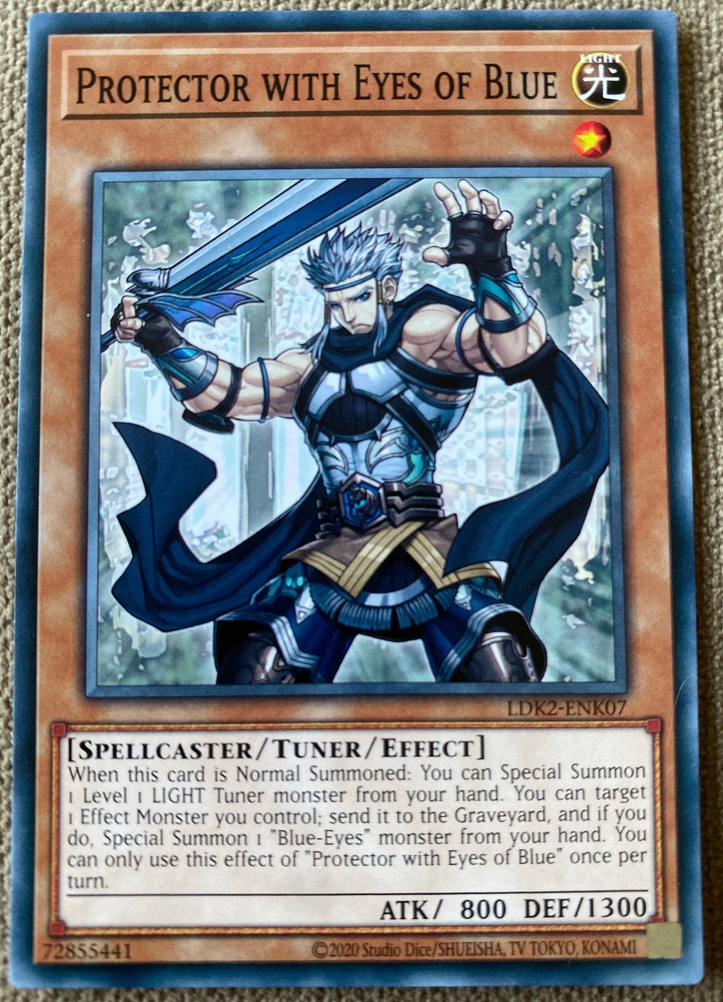 Yu-Gi-Oh! Protector with Eyes of Blue Legendary Print !, Ophalen of Verzenden, Zo goed als nieuw, Losse kaart