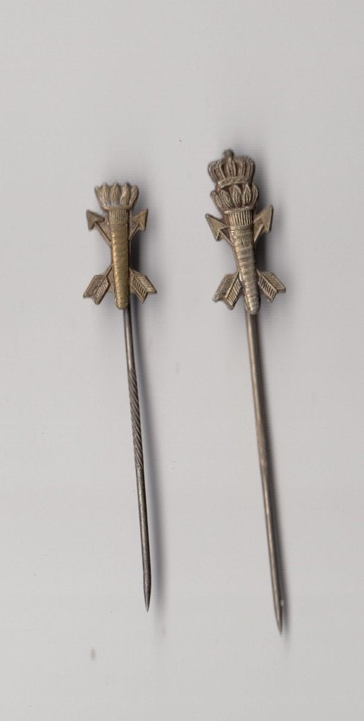 KM Officier Machinist embleem speldjes, Niet vindbaar, Niet vindbaar, Marine, Nederland