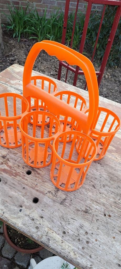 Flessendrager oranje, Ophalen