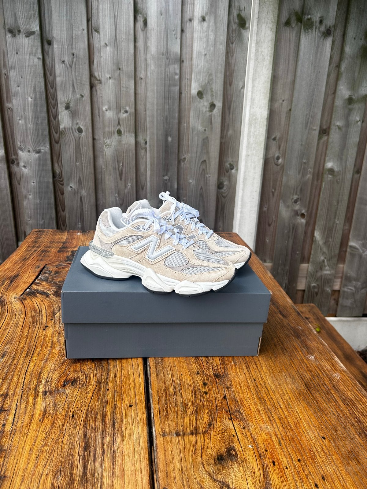 New Balance 9060 - Maat 38 - Nieuw, Beige, Nieuw, Ophalen of Verzenden, Sneakers of Gympen