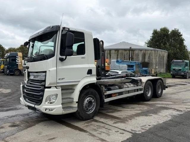 DAF CF 480 HAAKARM/ROLL-OFF TIPPER DK1132, Automaat, Euro 6, Overige brandstoffen, Wit