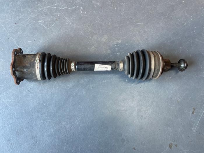Aandrijfas links-voor van een Audi A4, Auto-onderdelen, Gebruikt, -, -, -