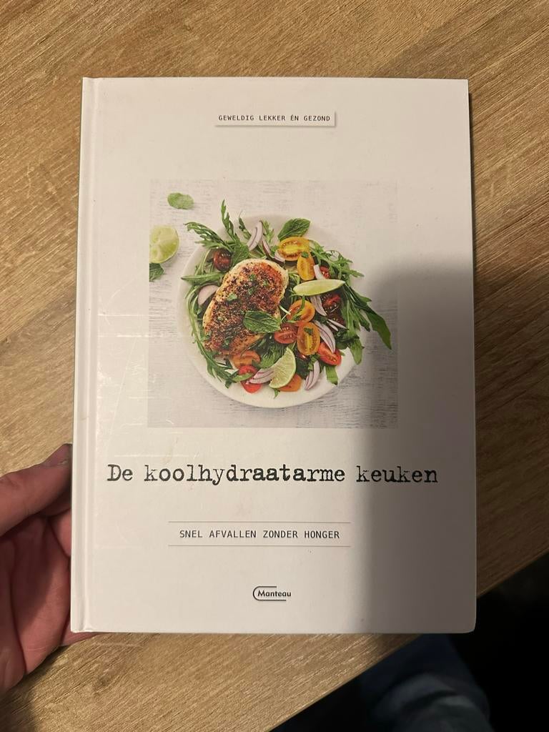 De Koolhydraatarme Keuken - Snel Afvallen Zonder Honger, Voorgerechten en Soepen, Ophalen of Verzenden, Zo goed als nieuw, Gezond koken