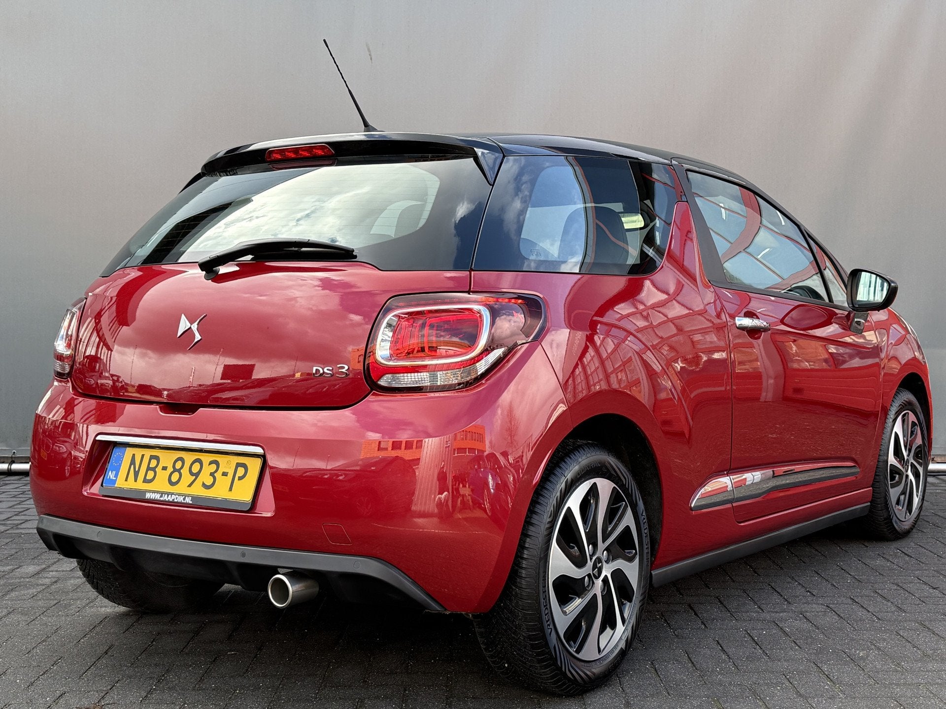 DS DS 3 BWJ 2017 1.2 82PK So Chic AUTOMAAT | FULL LED | CARP, Auto's, Stof, 1199 cc, Met garantie (alle), 82 pk