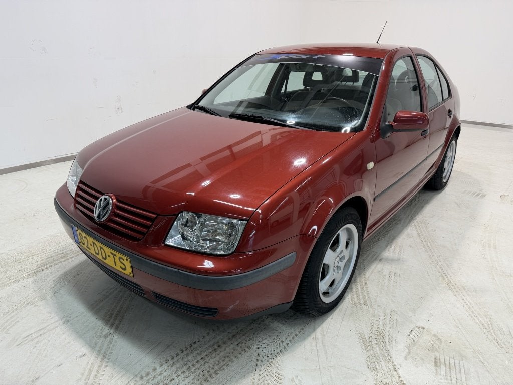 Volkswagen Bora 1.4-16V Trendline (bj 1999), Auto's, Volkswagen, Euro 2, Gebruikt, Bora, 4 cilinders