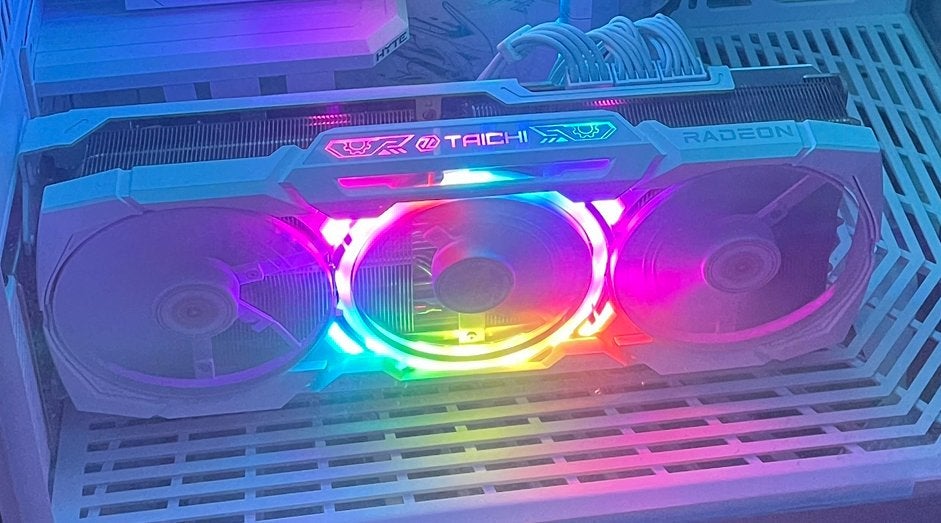 ASRock Taichi Radeon RX 7900 XTX 24GB White Edition, Ophalen of Verzenden, Zo goed als nieuw, Luchtkoeling