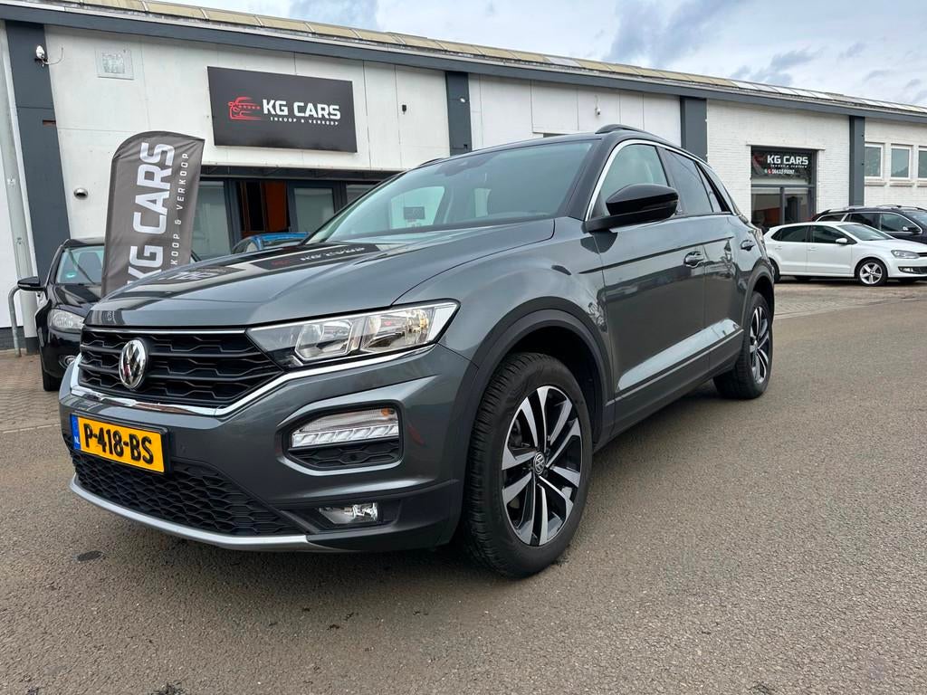 Volkswagen T-Roc 1.5 TSI Style, Auto's, Volkswagen, Euro 6, 4 cilinders, 150 pk, Bedrijf