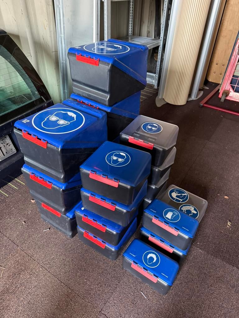Opbergbox PBM/Secubox - partij van 19 stuks, Ophalen, Secubox, Zo goed als nieuw, X
