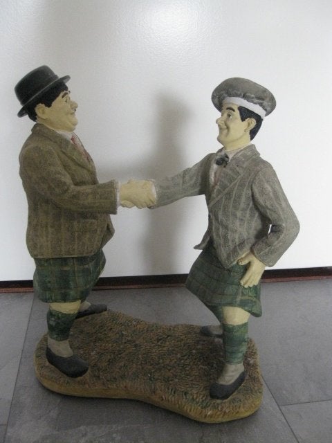 LAUREL EN HARDY in SCHOTSE ROK, Verzamelen, Ophalen