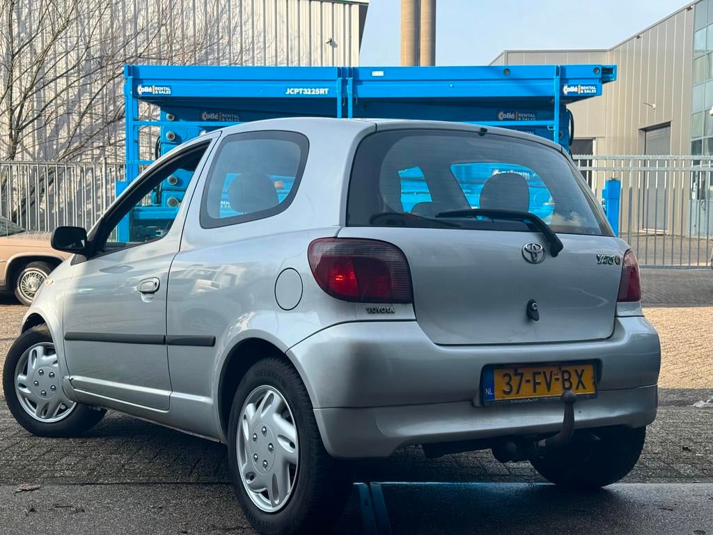 Toyota Yaris 1.3 | AIRCO | ELEKTRISCHE RAMEN | NIEUWE KOPPEL, 1299 cc, Gebruikt, 4 cilinders, 400 kg