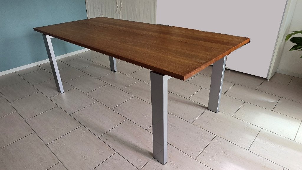 Moderne eettafel met massief eiken blad en stalen poten, Gebruikt, Vijf personen of meer, 150 tot 200 cm, Modern