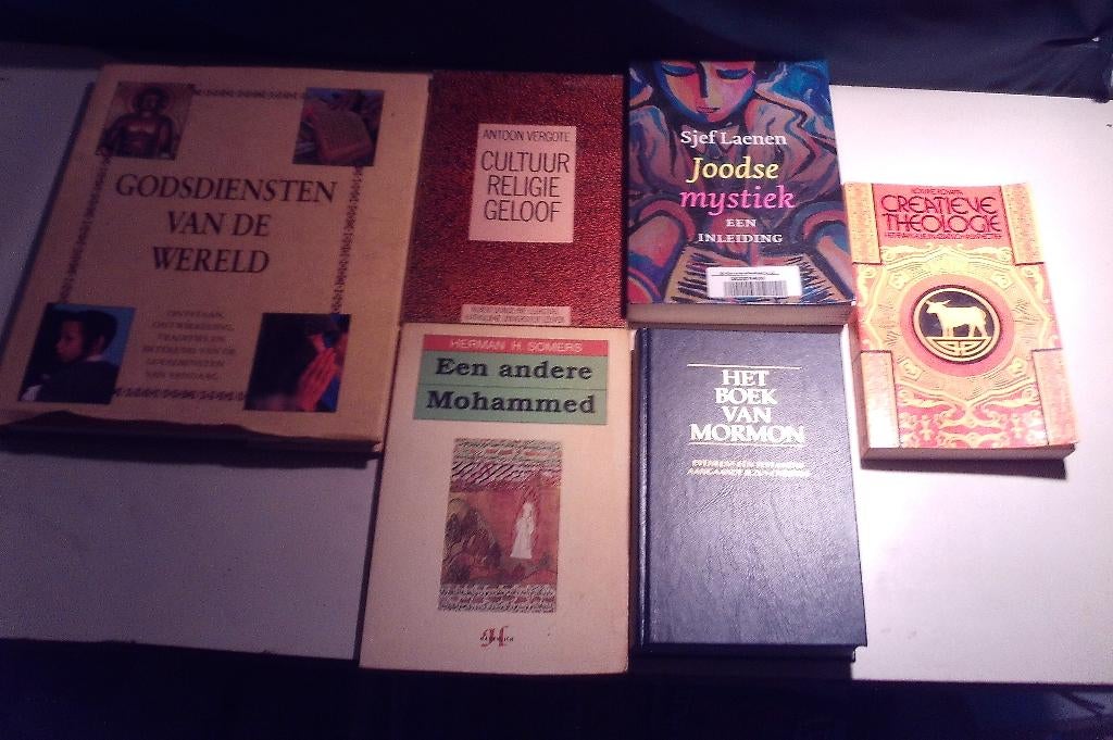 6 Boeken over verschillende Godsdiensten, Ophalen of Verzenden, Zo goed als nieuw