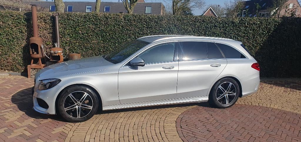Mercedes-Benz C-Klasse 2.2 CDI C200 Bluetec Estate AMG-Line, Auto's, Mercedes-Benz, 1800 kg, 4 cilinders, Leder, Stationwagon