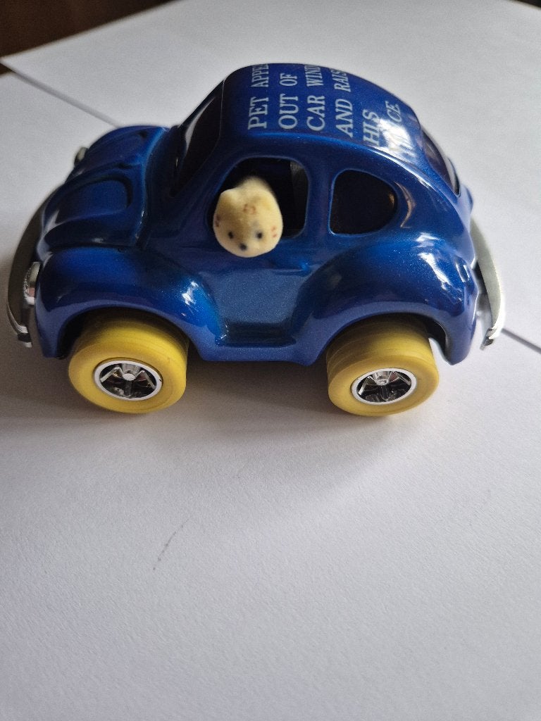 VW Kever rariteiten VW Kever met huisdier uit raam, Ophalen of Verzenden, Nieuw, Auto
