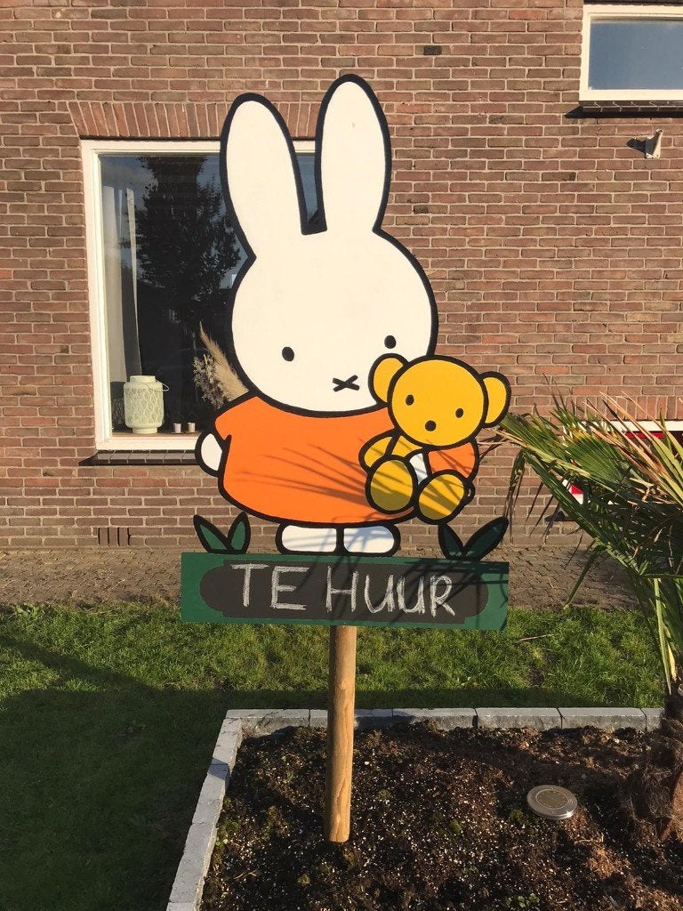 Oranje Geboortebord Nijntje te huur - Kraambord - €10 pw., Ophalen, Zo goed als nieuw, Verjaardag