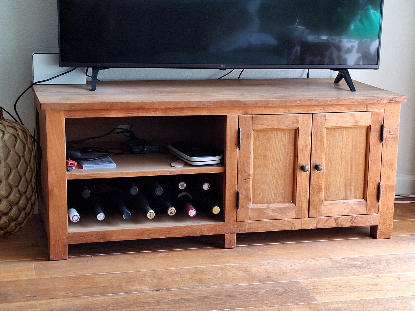 Houten tv-meubel met opbergruimte, Ophalen, Gebruikt, 100 tot 150 cm, Teakhout