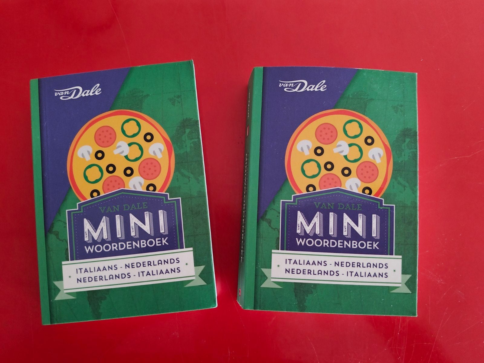 Mini woordenboeken Italiaans 5 stuks, Boeken, Woordenboeken, Ophalen of Verzenden, Zo goed als nieuw, Van Dale, Italiaans