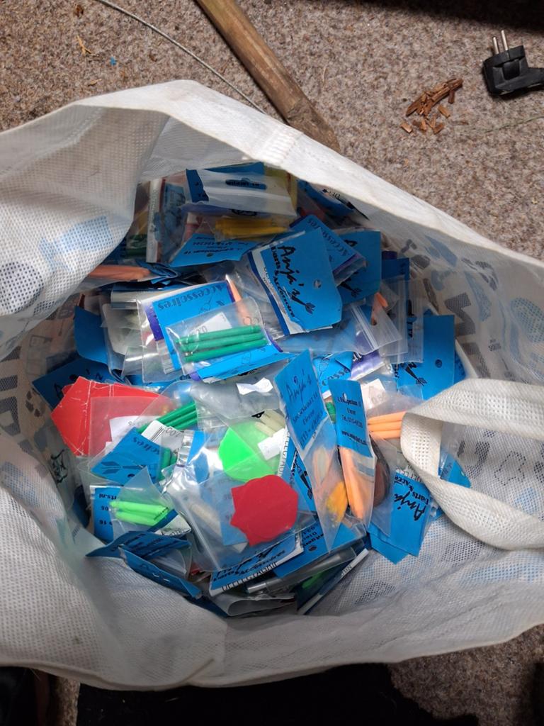 Zak vol met dartspullen (500 x 3), Ophalen of Verzenden, Flights