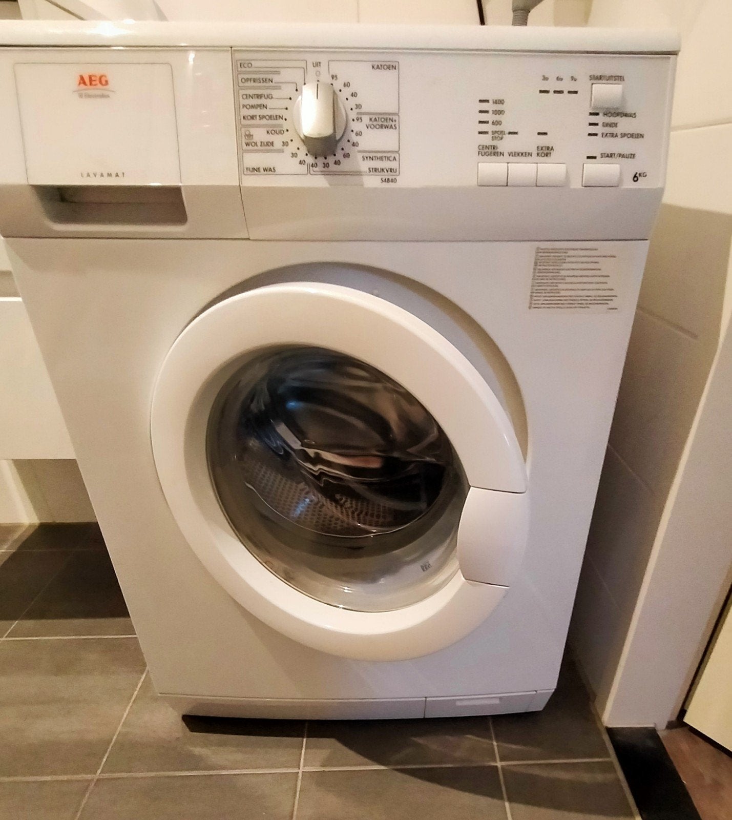 AEG wasmachine 6kg, Ophalen, Gebruikt, Voorlader, 85 tot 90 cm