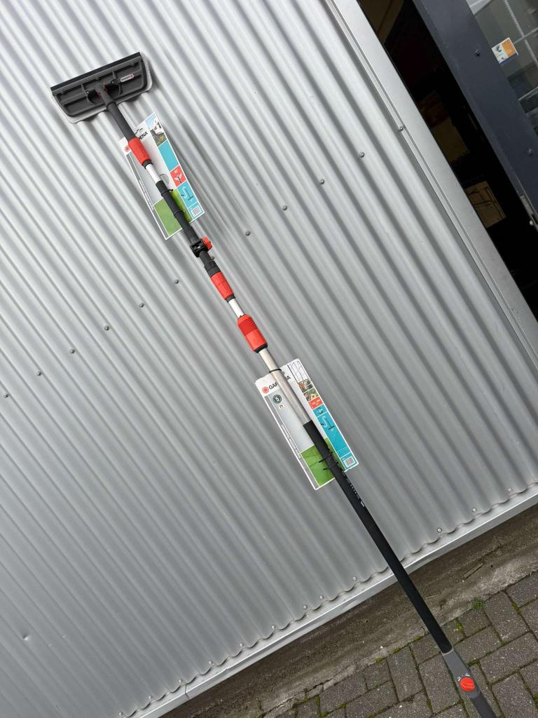 Gardena watersteel met raamveger, Tuin en Terras, Tuinslangen, Info@gardena.nl, Jool Hulstraat 20-22, 1327 HA  Almere, Tuinslang