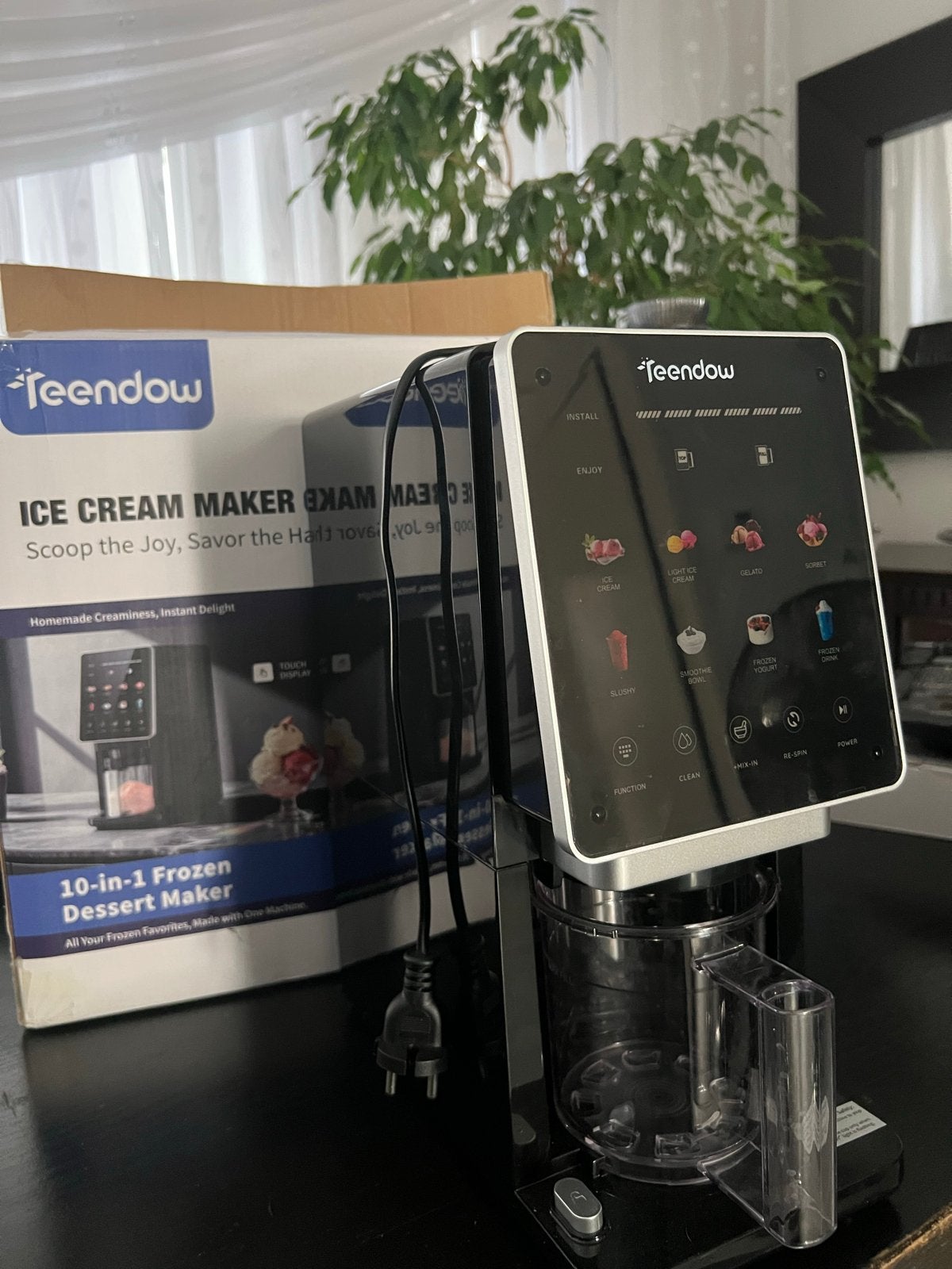 MOET NU WEG Ijsmachine 10 in 1, Ophalen, Nieuw, Zelfvriezend