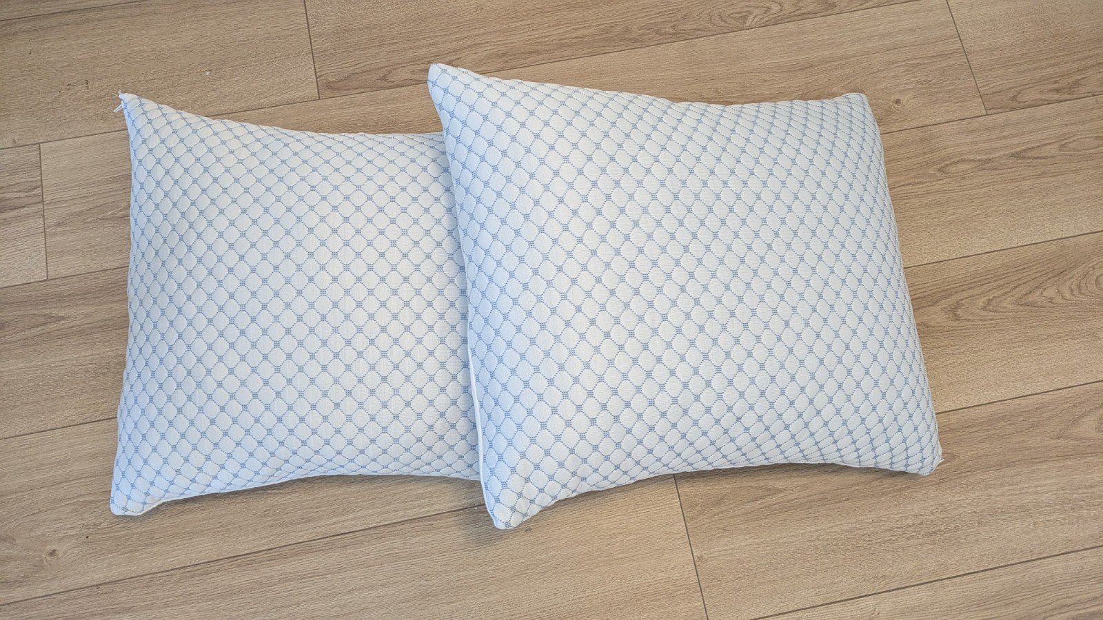 2x hoofdkussen 60x70 cloud dream, Ophalen, Schuim, Wit, Zo goed als nieuw