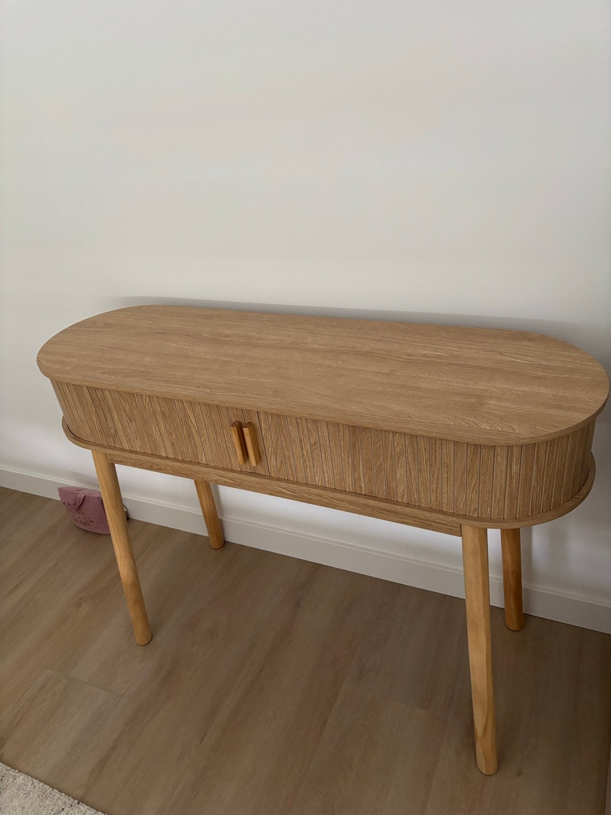 Nieuwe houten sidetable met opbergruimte, Huis en Inrichting, Tafels | Sidetables, Nieuw, 25 tot 50 cm, 50 tot 100 cm, Ovaal, Overige houtsoorten