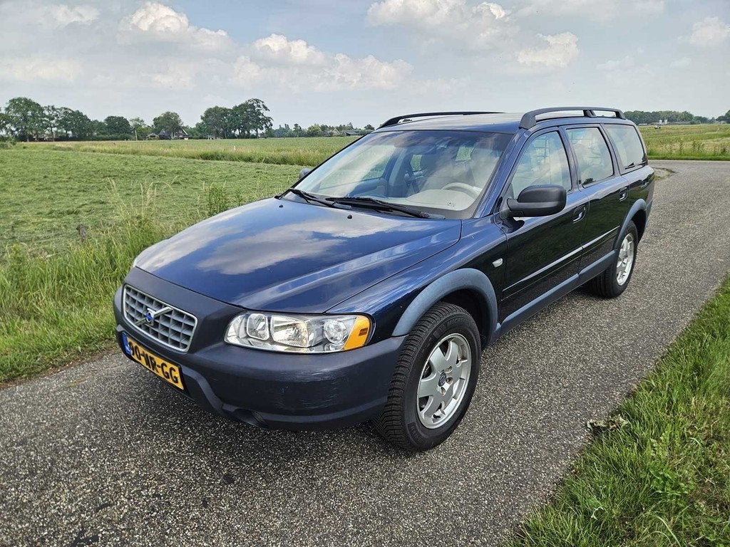 Volvo - 2004 - XC70 - 2.5 T GtrComfort L. - 90-NR-GG - Perso, Auto's, Volvo, Automaat, Blauw, XC70, 2521 cc