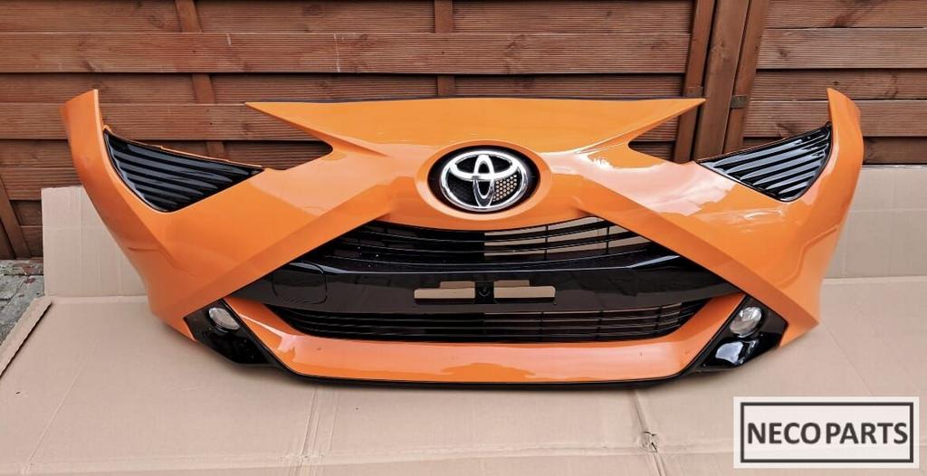 BUMPER TOYOTA AYGO VOORBUMPER KLEUR EXY ALLES LEVERBAAR !!, Auto-onderdelen, Gebruikt, -, Ophalen of Verzenden, Toyota