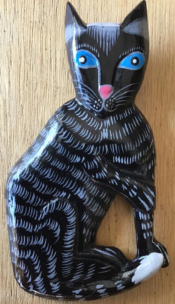 Grote handgemaakte beschilderde houten broche zwarte kat, Ophalen of Verzenden, Zo goed als nieuw, Zwart, Overige materialen