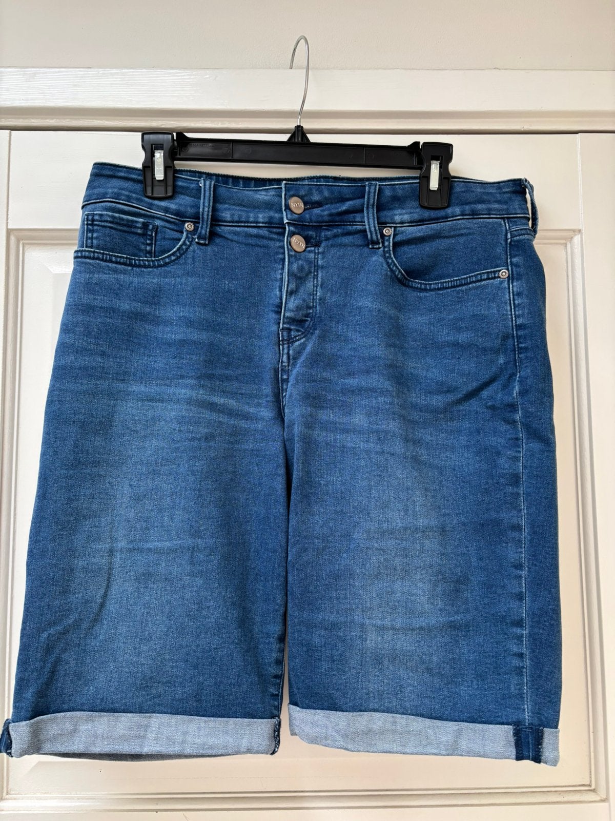Jeans bermuda NYDJ, Verzenden, Zo goed als nieuw, Blauw, W30 - W32 (confectie 38/40)