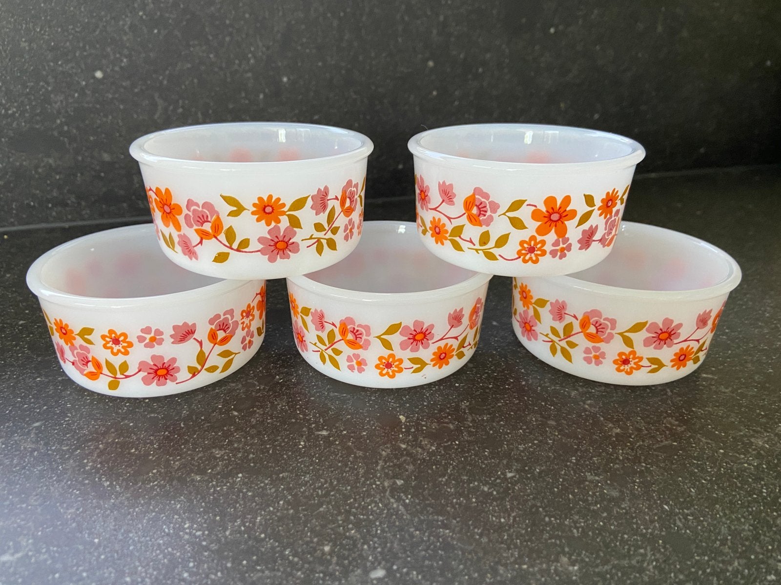 5 vintage Pyrex Arcopal Scania schaaltjes oranje bloemen, Ophalen of Verzenden